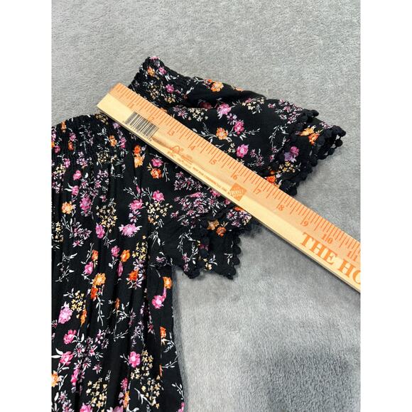 Xhilaration Pom Pom Flutter Sleeve Smocked Floral Boho Romper Womens Medium - Picture 5 of 9